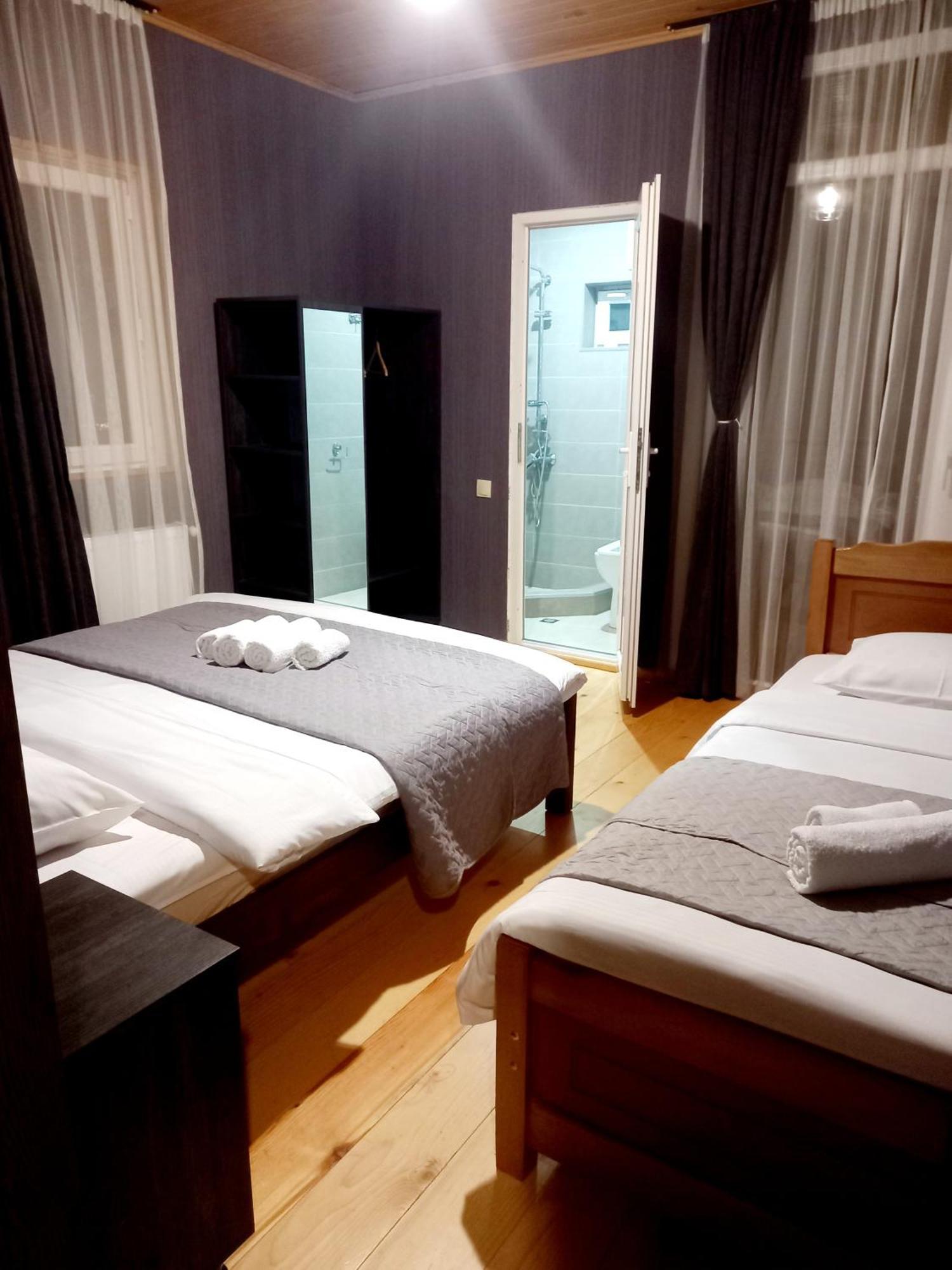 Stop House Mestia Ngoại thất bức ảnh