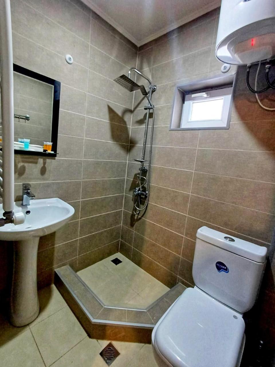 Stop House Mestia Ngoại thất bức ảnh