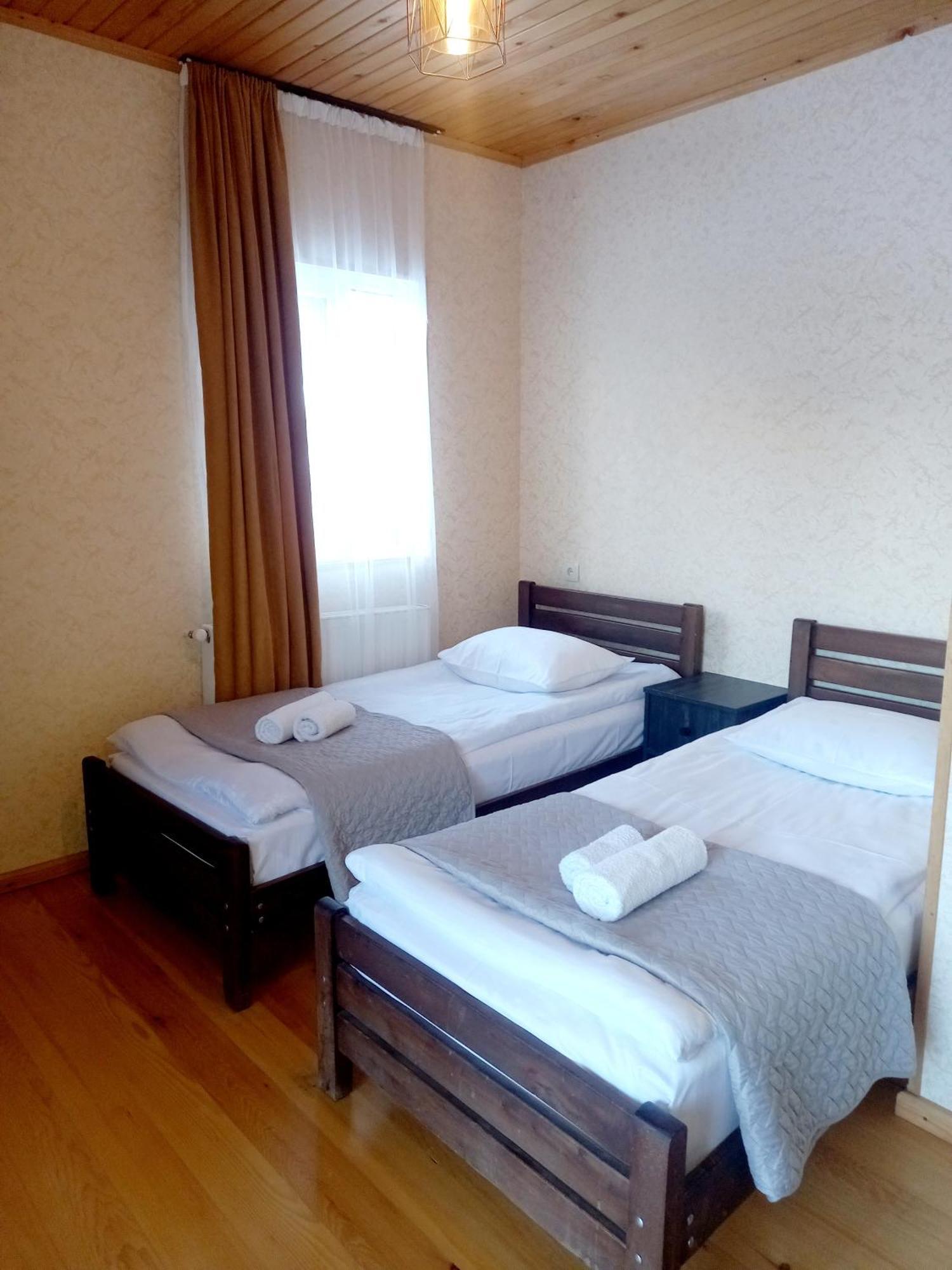 Stop House Mestia Ngoại thất bức ảnh