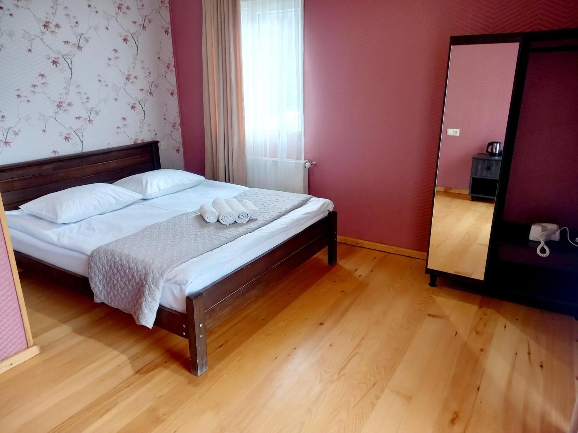 Stop House Mestia Ngoại thất bức ảnh